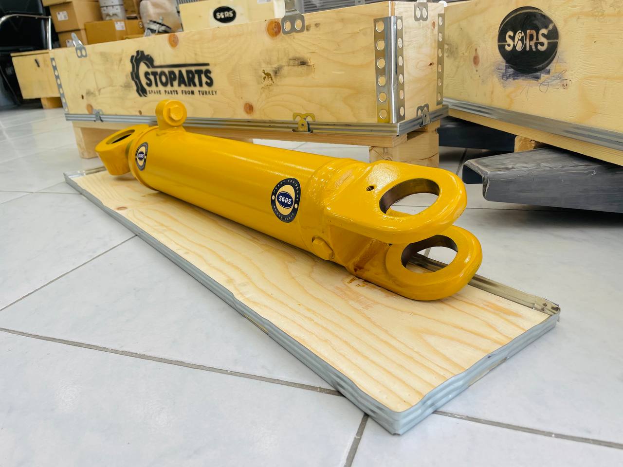 CYLINDER GP 3786610 FOR CATERPILLAR
