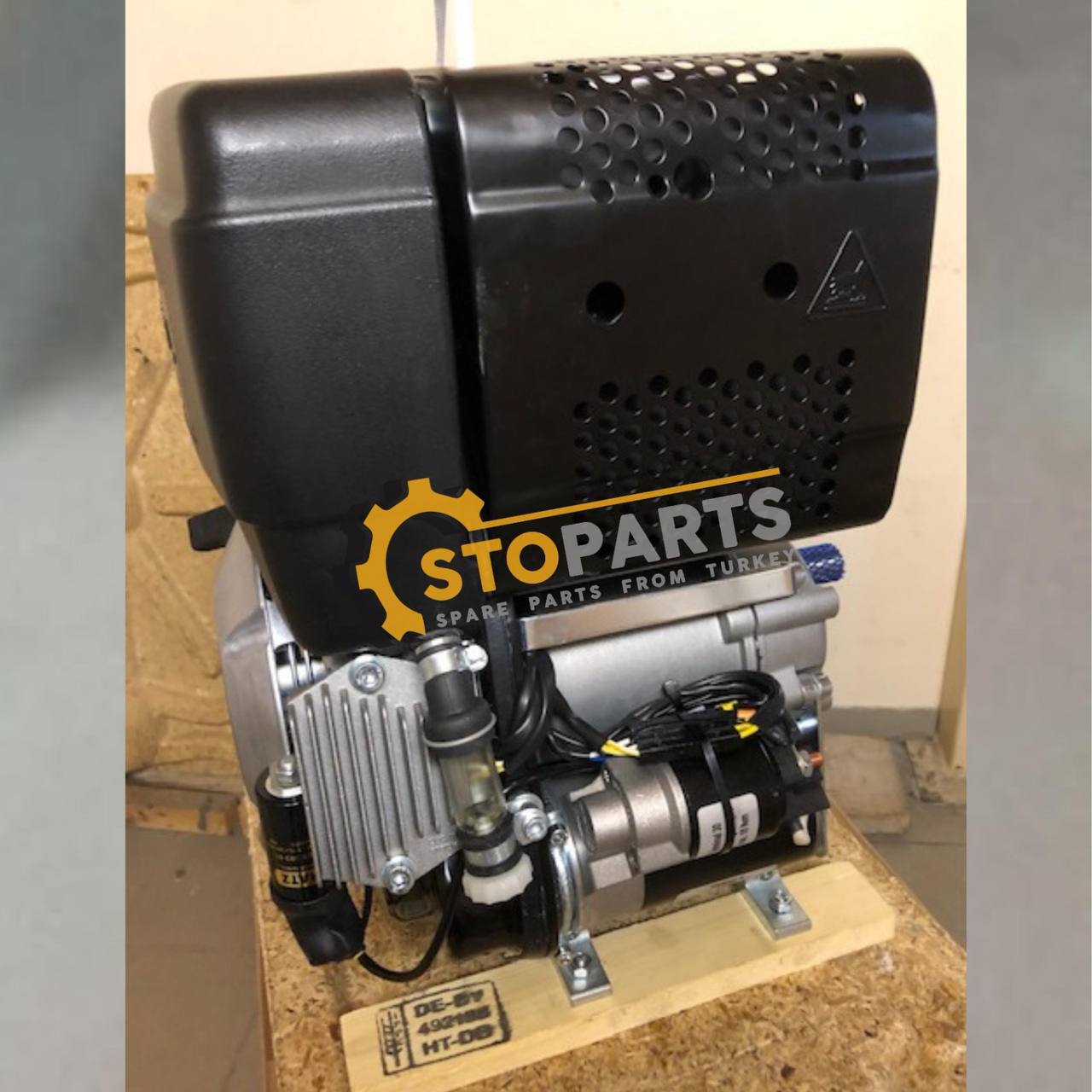 HATZ DIESEL ENGINE SILENT 1B40 MODEL