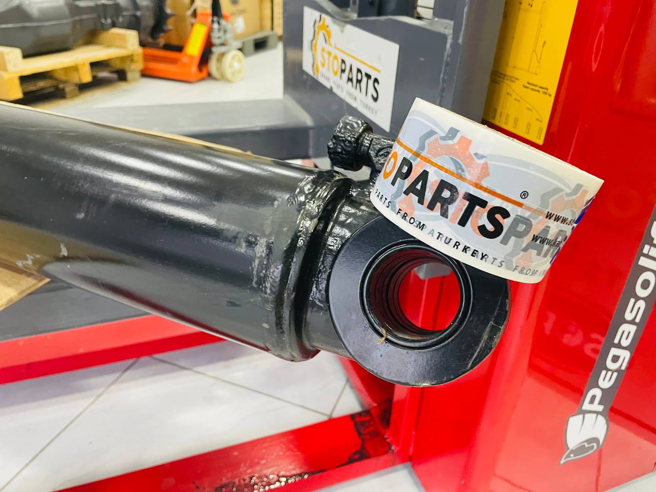 HYDRAULIC CYLINDER 153/20438 FOR HIDROMEK