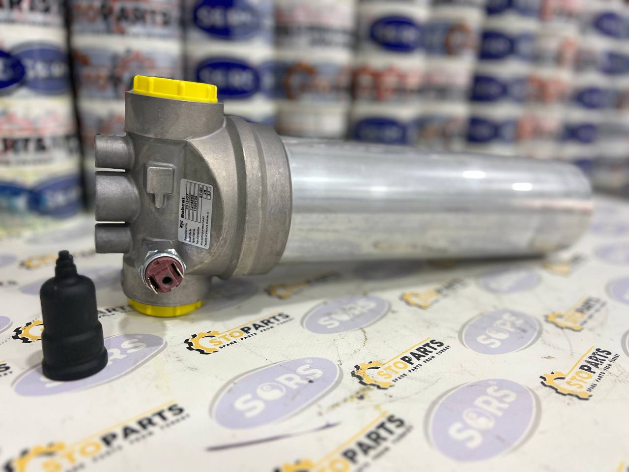 HYDRAULIC OIL FILTER WITH SWITCH 7215865 FOR BOBCAT