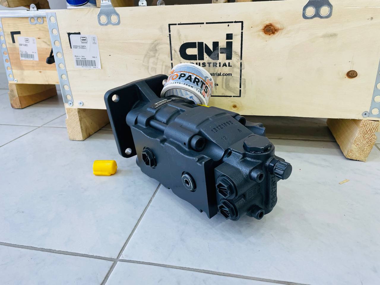 HYDRAULIC PUMP 87743513, 85826149, 87362337 FOR CASE AND NEW HOLLAND