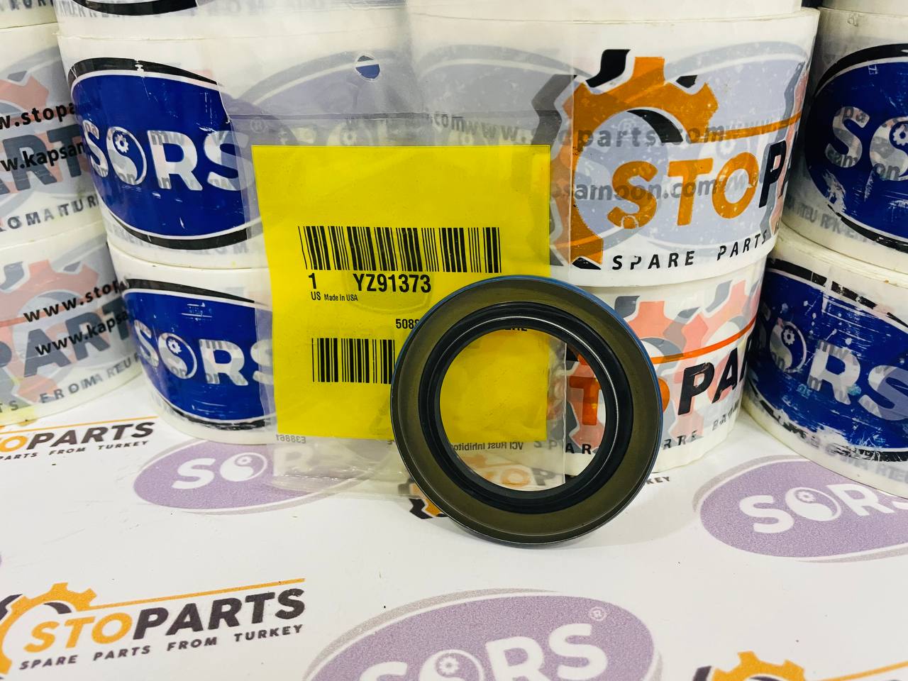 JOHN DEERE YZ91373 SEAL