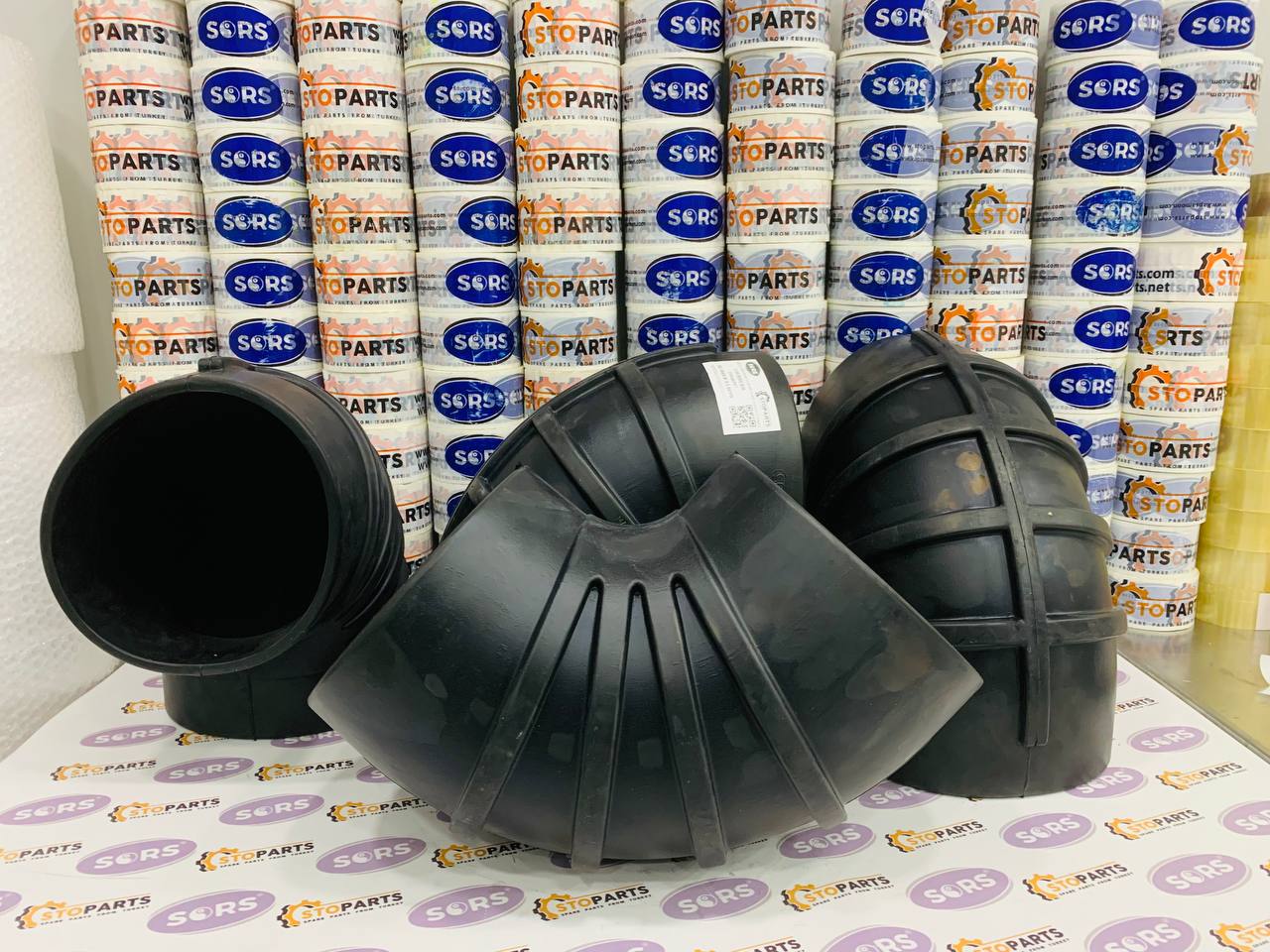 LIEBHERR 10040557, 550928214 RUBBER ELBOW
