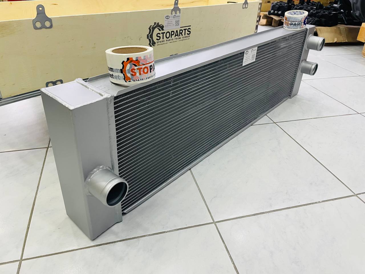 RADIATOR CORE XB00001606 FOR HITACHI