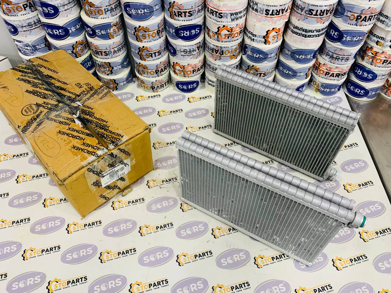 RADIATOR OF AIR CONDITIONER F25/90021 FOR HIDROMEK