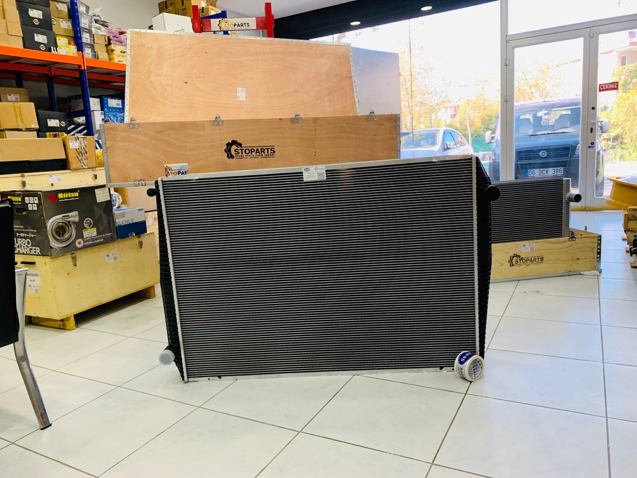RADIATOR VOE 15147619 FOR VOLVO
