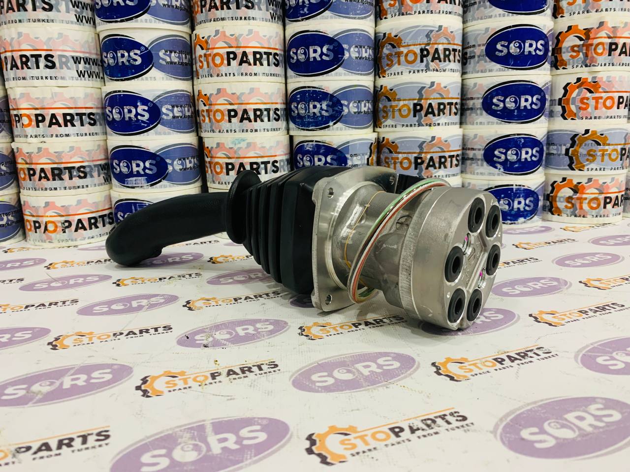 VOLVO 14693867, 14625425 REMOTE CONTROL VALVE