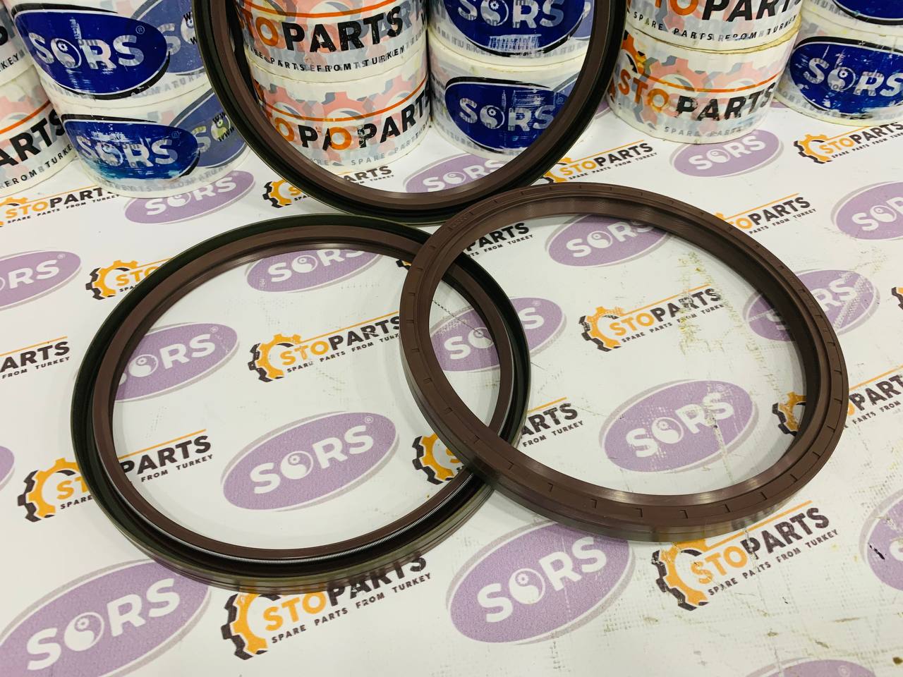 VOLVO 1543896 SEAL