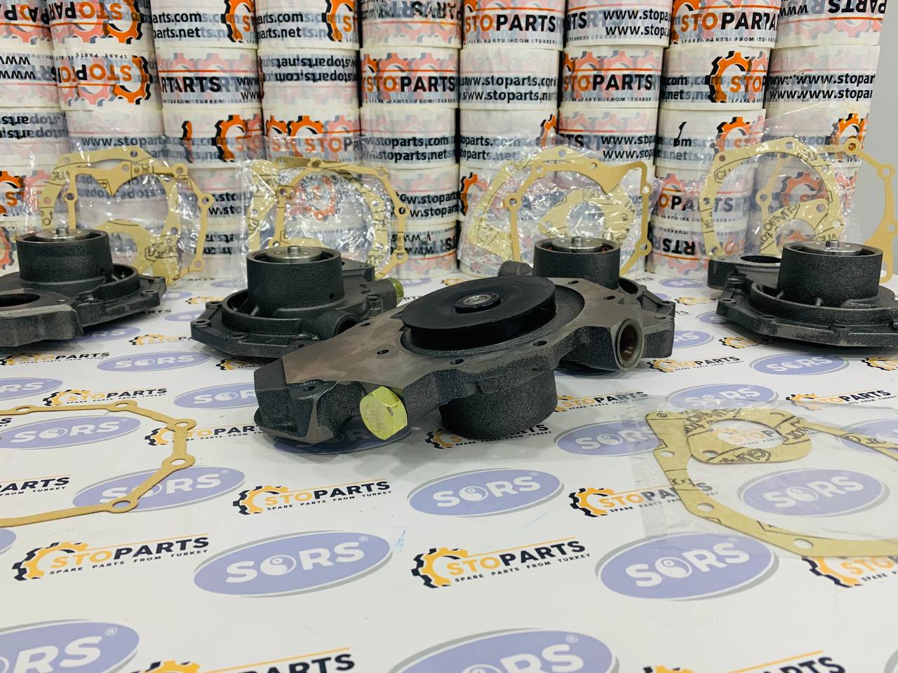 WATER PUMP RE505981 FOR JOHN DEERE