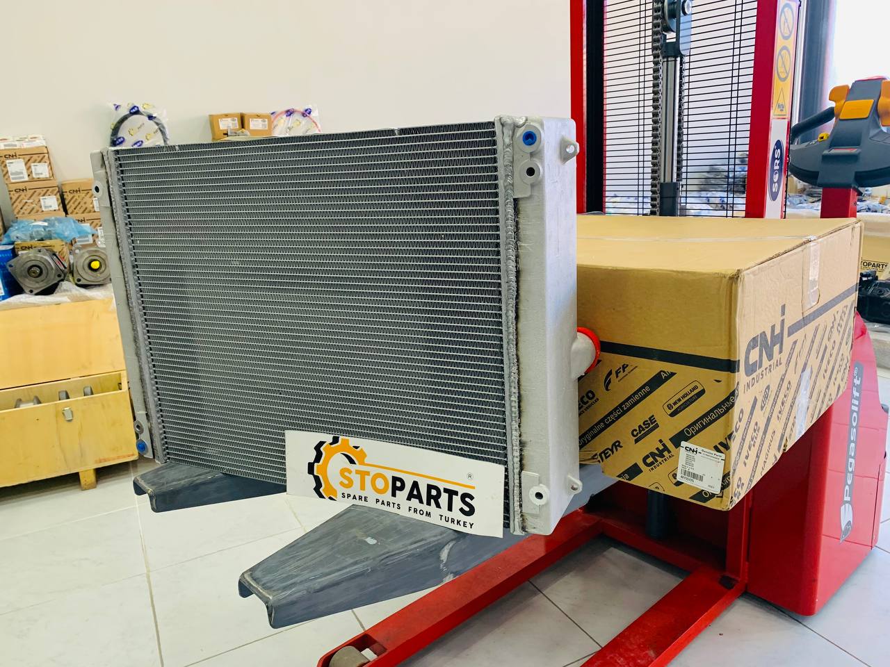 RADIATOR 48155725, 84262310 FOR CASE & NEW HOLLAND