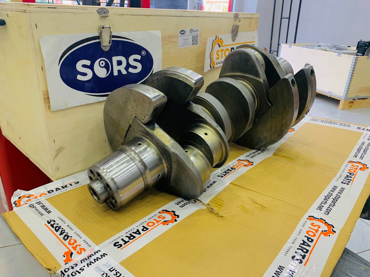 CRANKSHAFT 9273729, 9883320 FOR LIEBHERR