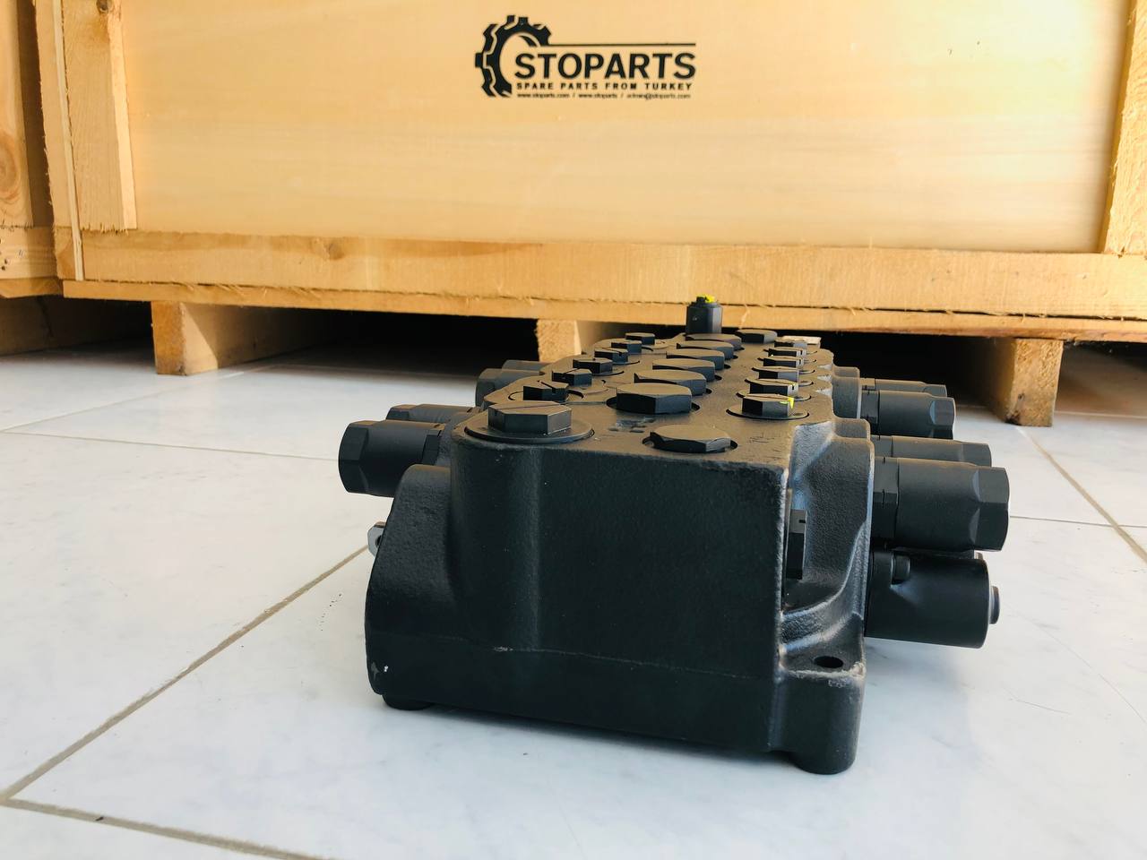 REAR HYDRAULIC VALVE 5427600, 5427601 FOR MST