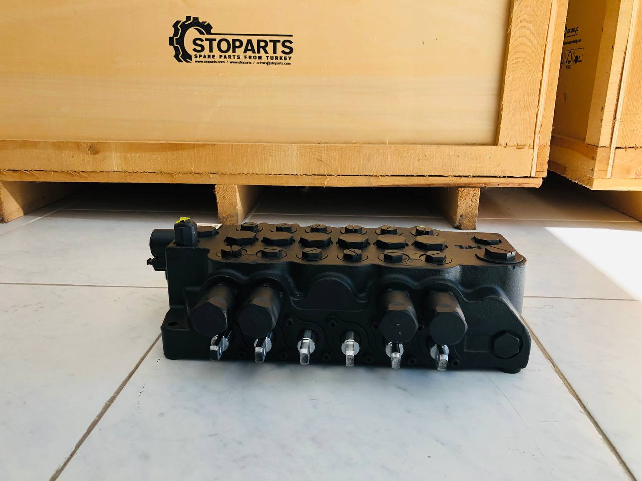 REAR HYDRAULIC VALVE 5427600, 5427601 FOR MST