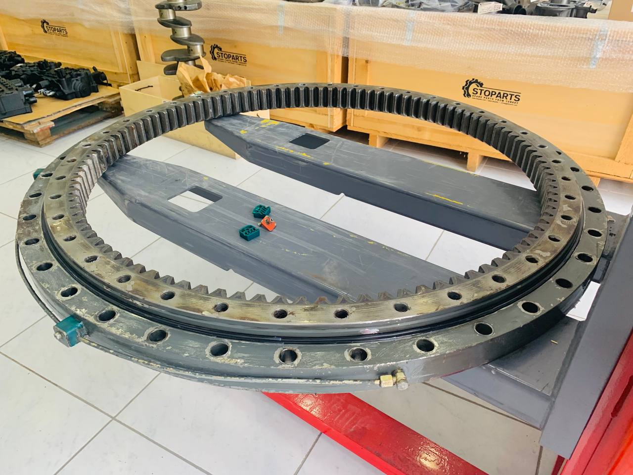 SLEEWING RING 982751301 FOR LIEBHERR GENUINE, USED