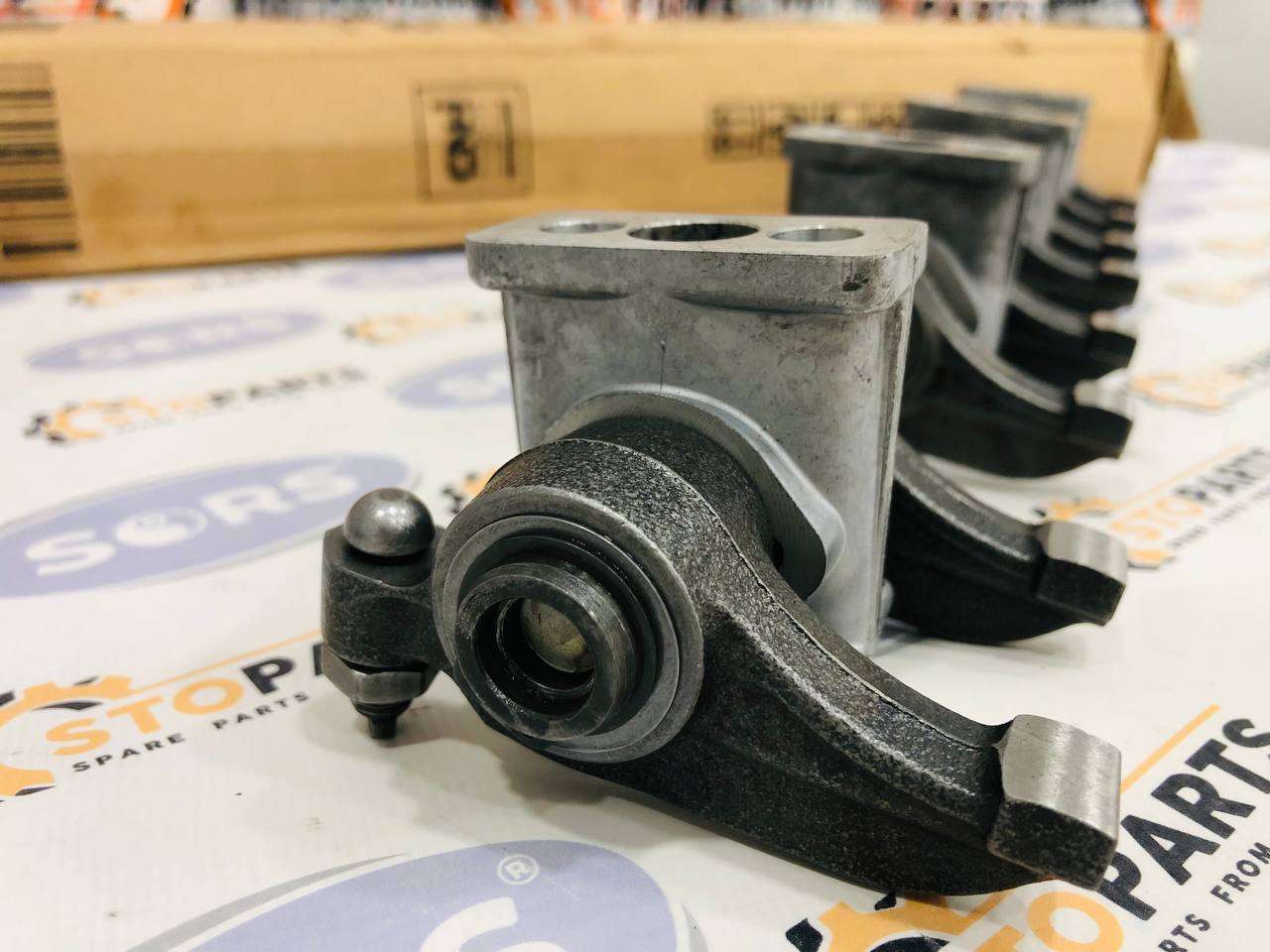 ROCKER SHAFT ASS'Y 4848552 FOR CASE AND NEW HOLLAND (GENUINE)