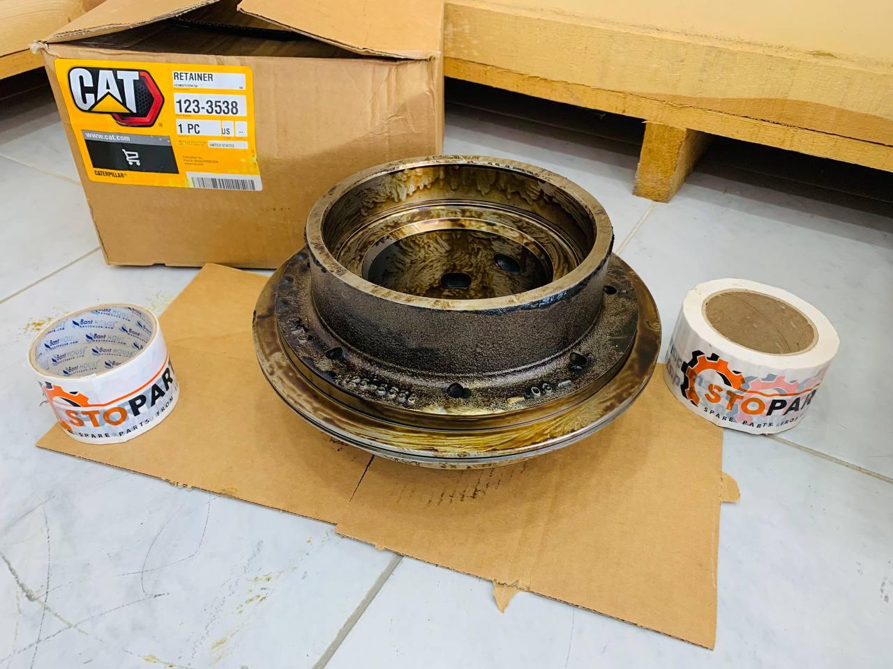RETAINER 1233538 FOR CATERPILLAR (GENUINE)