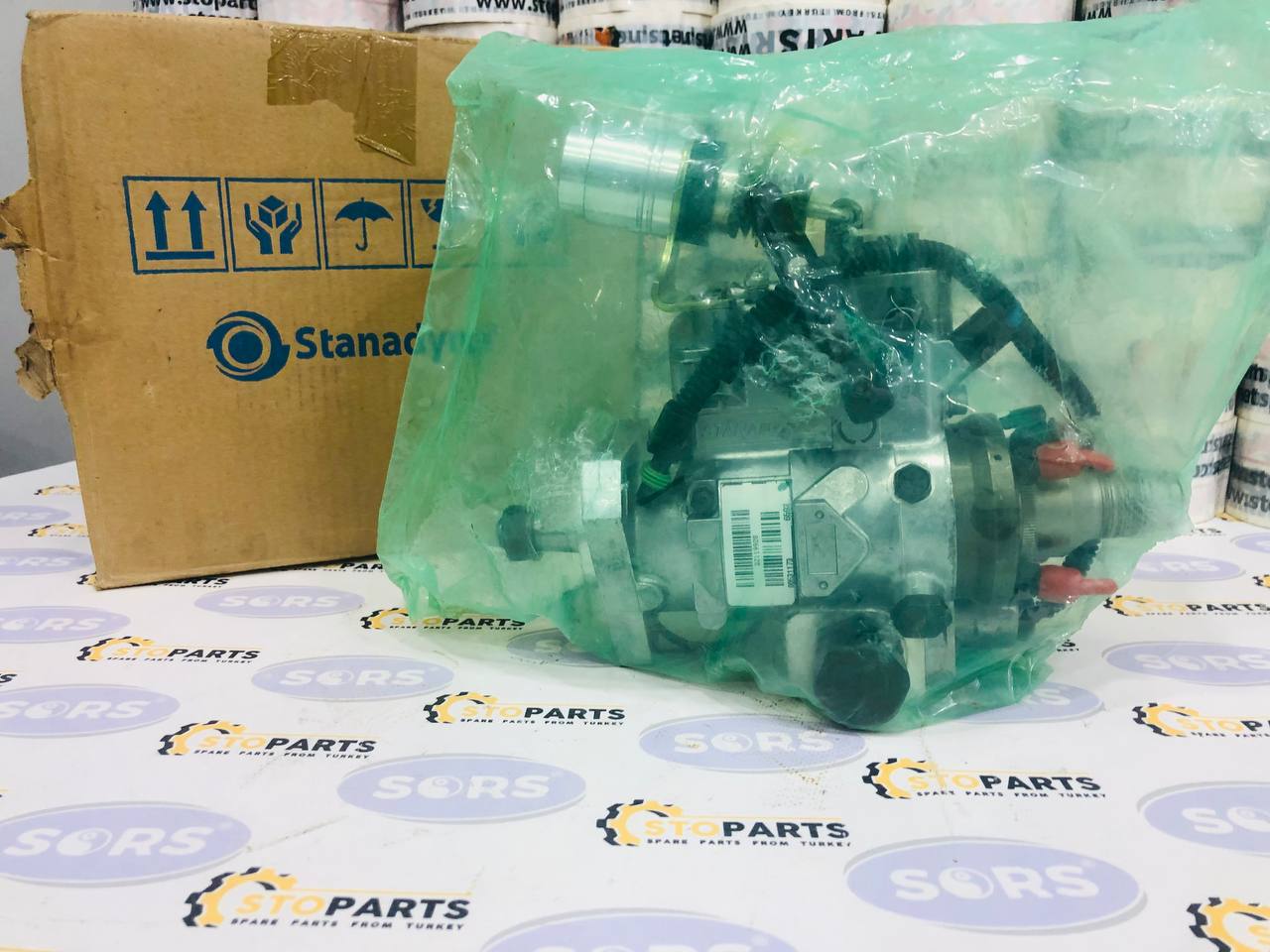 FUEL PUMP RE555151, DZ119928 FOR JONH DEERE