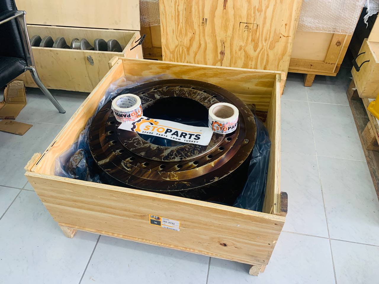 HOUSING ROTATING 1023733 FOR CATERPILLAR (GENUINE)