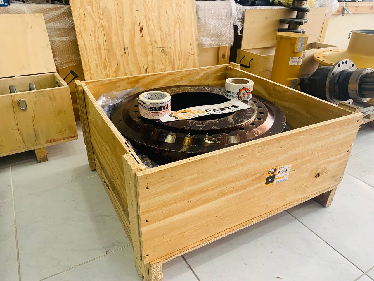 HOUSING ROTATING 1023733 FOR CATERPILLAR (GENUINE)