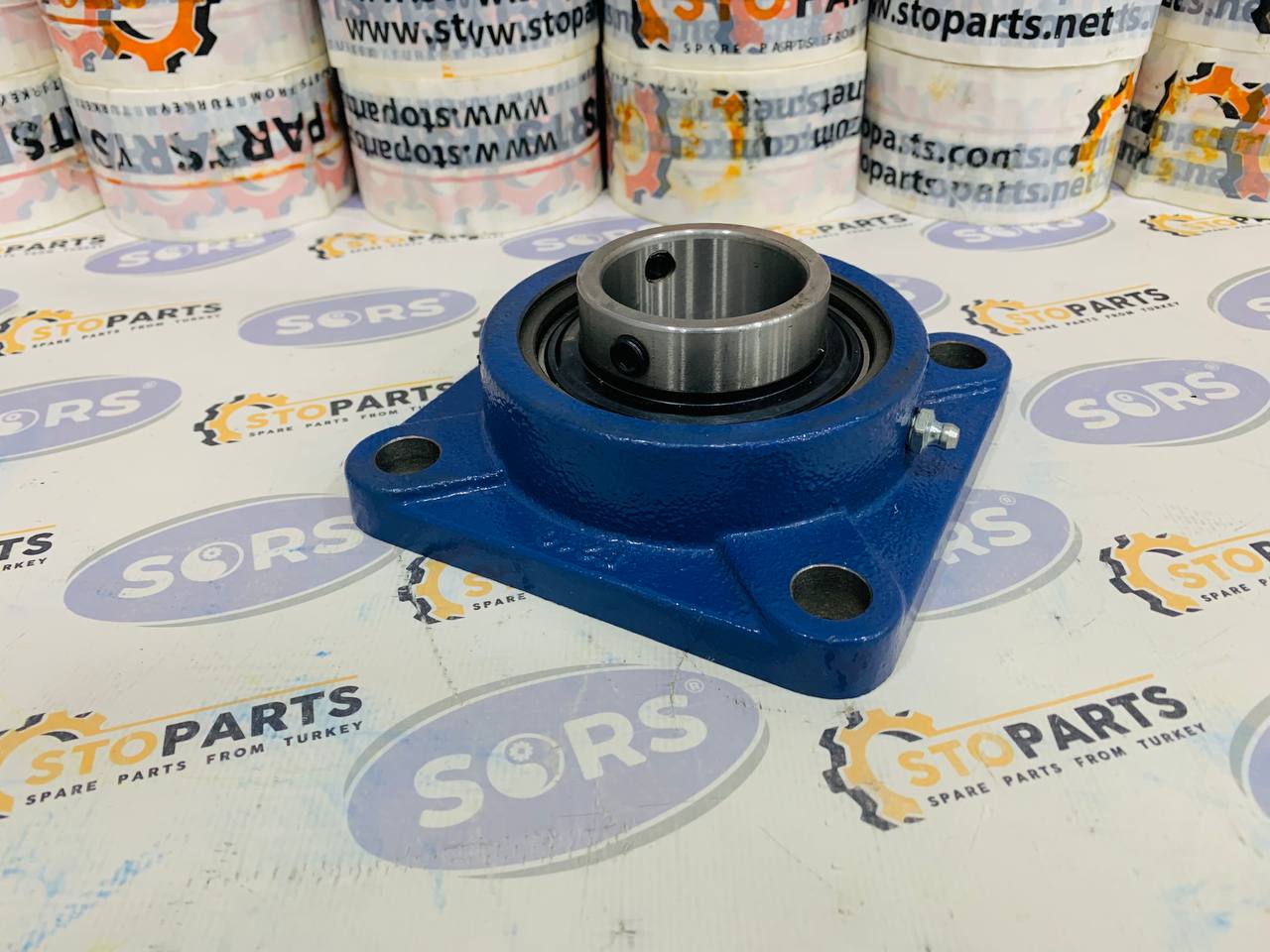 FLANGED BEARING L106070 FOR CASE AND NEW HOLLAND
