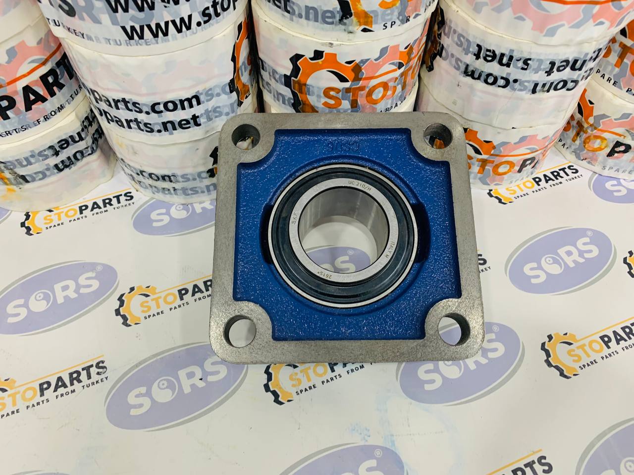 FLANGED BEARING L106070 FOR CASE AND NEW HOLLAND