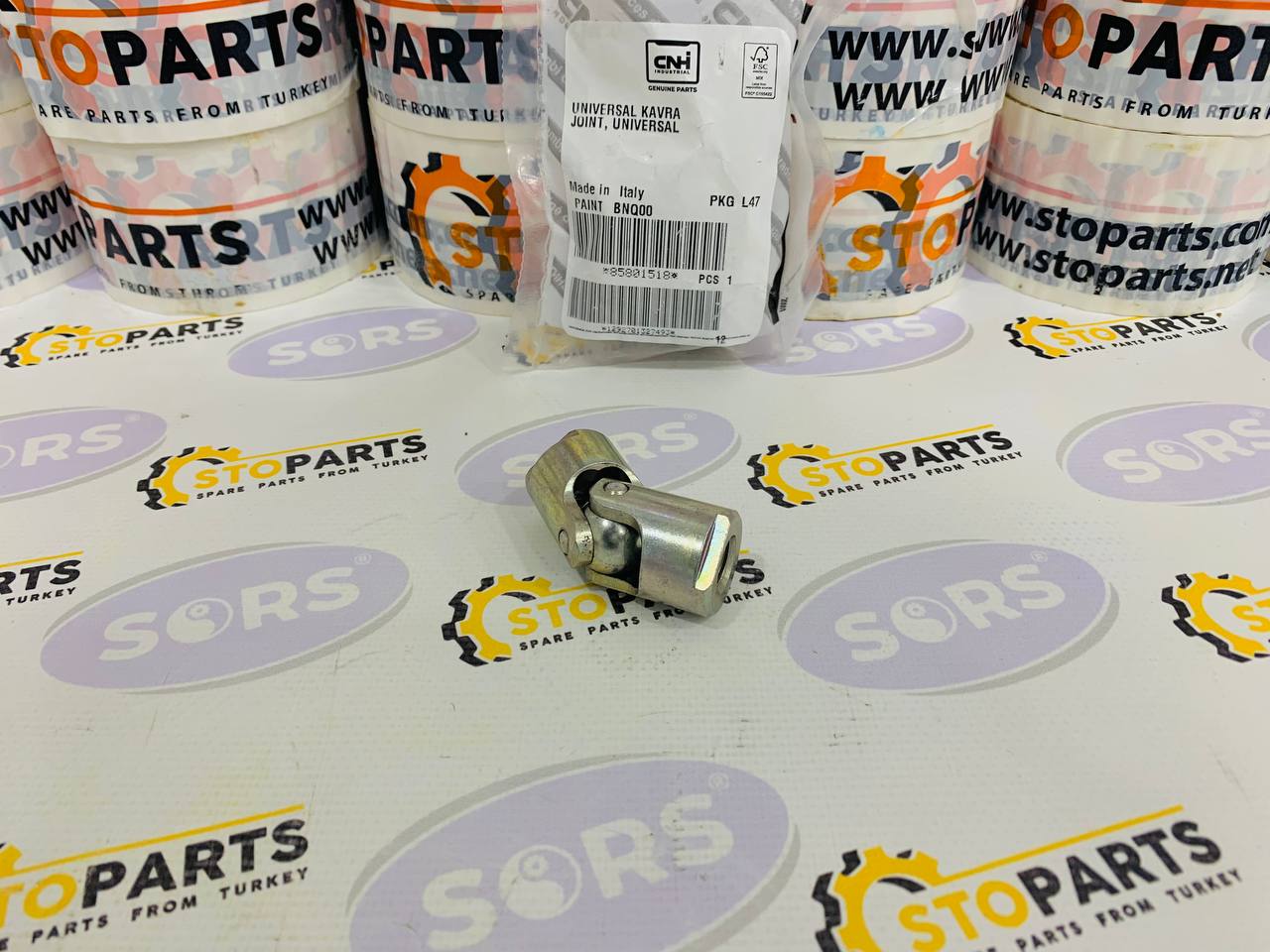 UNIVERSAL JOINT 85801518 FOR CASE AND NEW HOLLAND