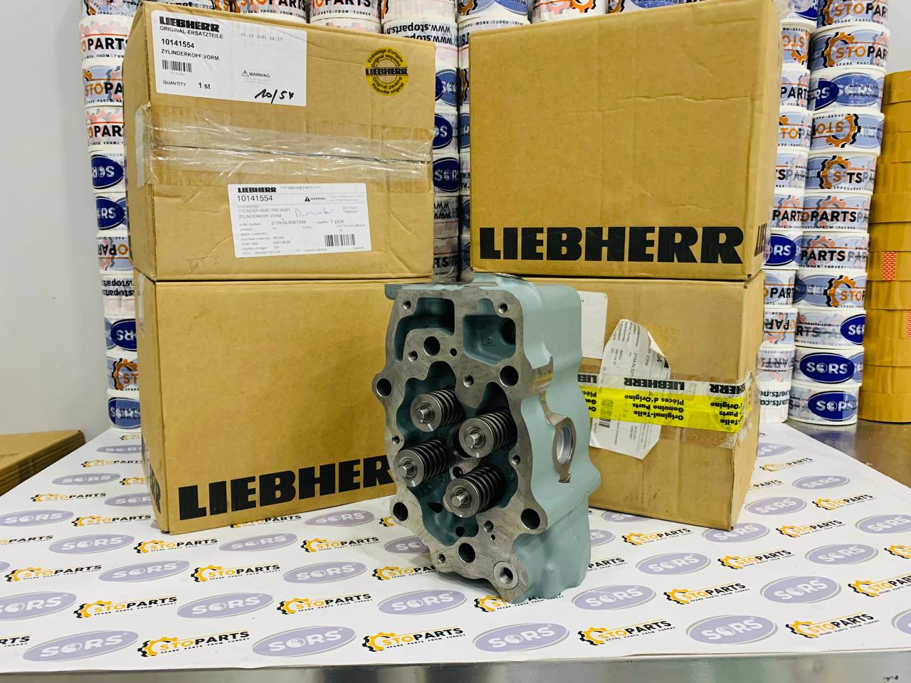 CYLINDER HEAD 10141554 FOR LIEBHERR