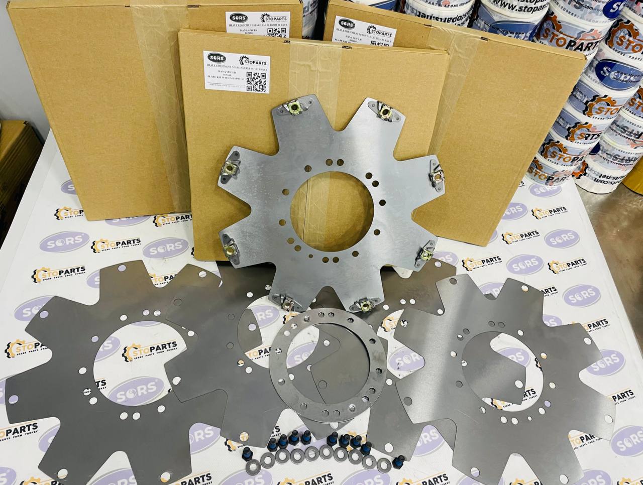 PLATE KIT WITH METRIC NUT 802680 FOR DANA SPICER